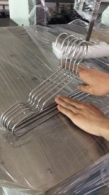 Mesin gantungan kawat tipe terbalik ganda otomatis