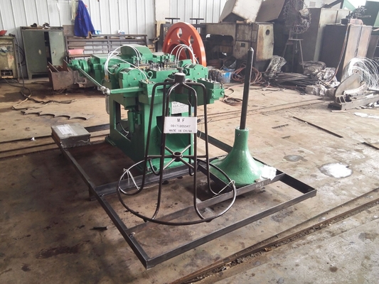 Outlet Diameter 0.8-5mm peralatan menarik kawat dengan Sistem pendingin air dan 18,5-30KW Motor Listrik