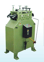 Mesin Press Leveler 500mm 1/3 Peredam Dengan Meluruskan Strip Lembaran Logam